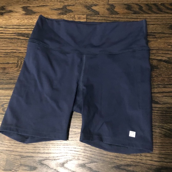 MALO LITTLE BIT LONGER SHORTS 2.0 - NAVY size L - Picture 2 of 2